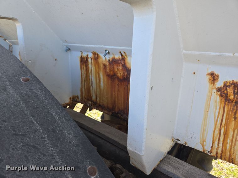 image for item DP6293 1994 Ford L8000 spreader