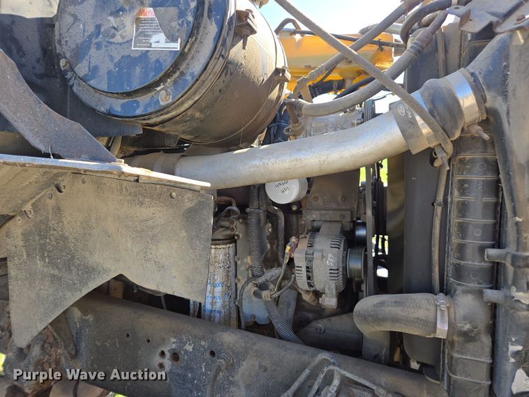 image for item DP6293 1994 Ford L8000 spreader