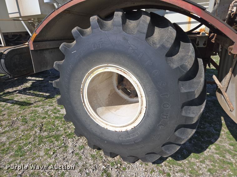 image for item DP6293 1994 Ford L8000 spreader