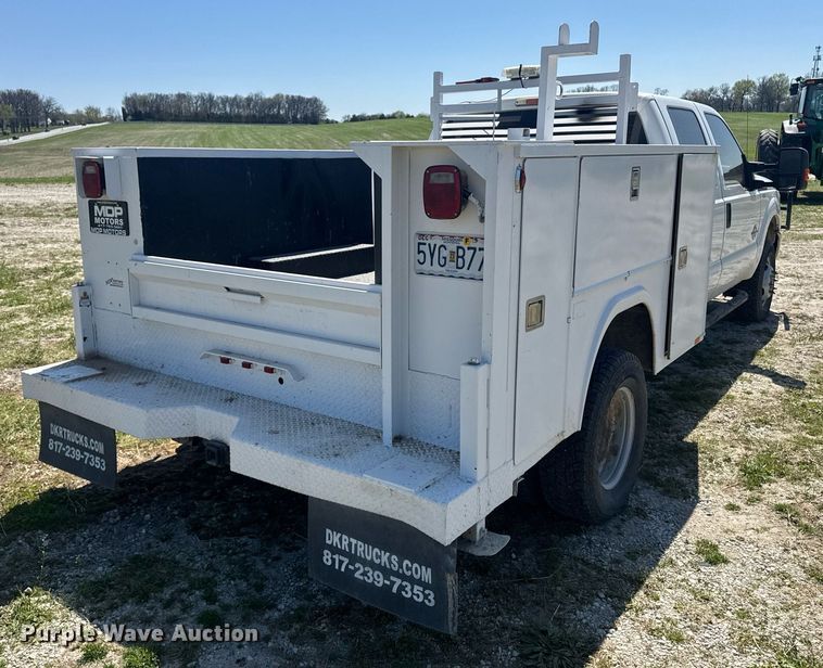 image for item DP6294 2015 Ford F350 Super Duty SuperCrew utility bed pickup truck