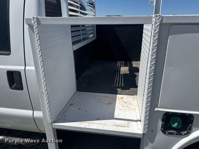 image for item DP6294 2015 Ford F350 Super Duty SuperCrew utility bed pickup truck