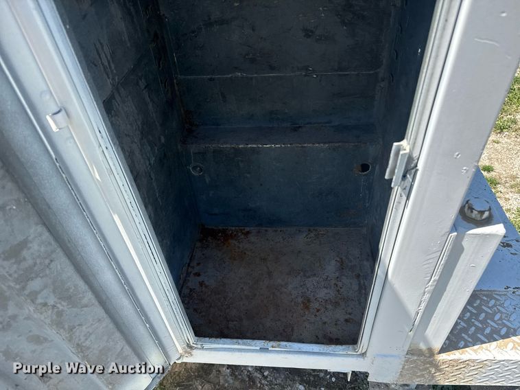 image for item DP6294 2015 Ford F350 Super Duty SuperCrew utility bed pickup truck