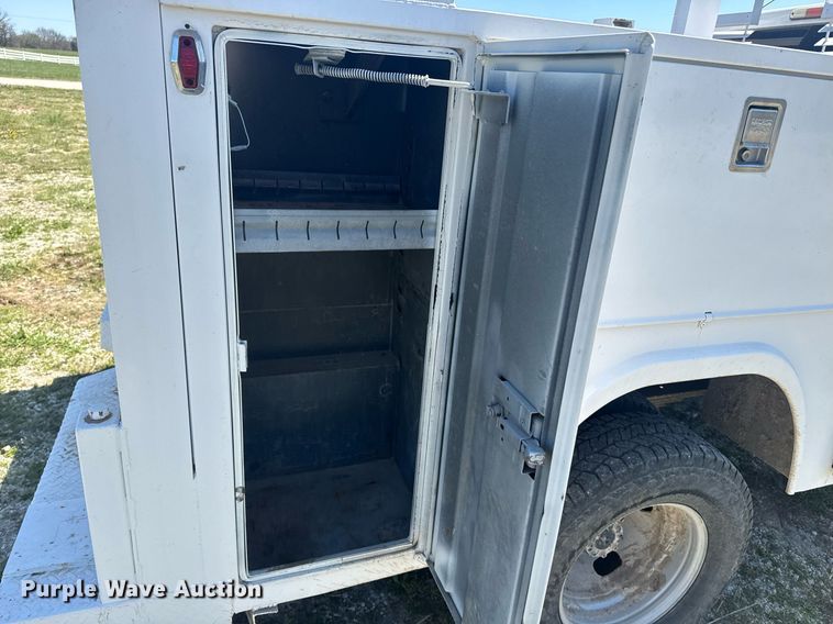 image for item DP6294 2015 Ford F350 Super Duty SuperCrew utility bed pickup truck