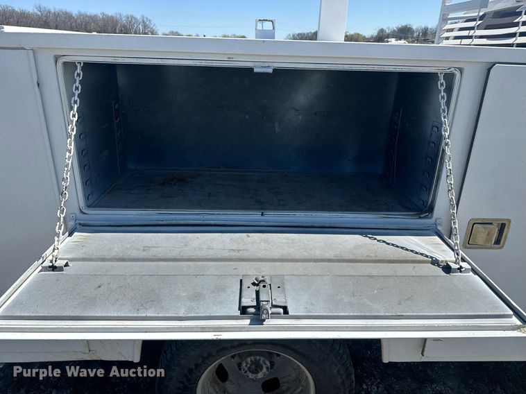 image for item DP6294 2015 Ford F350 Super Duty SuperCrew utility bed pickup truck