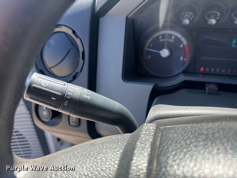 image for item DP6294 2015 Ford F350 Super Duty SuperCrew utility bed pickup truck