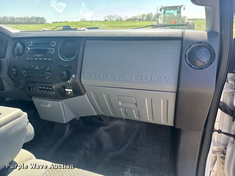 image for item DP6294 2015 Ford F350 Super Duty SuperCrew utility bed pickup truck