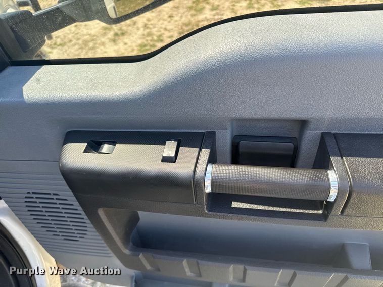 image for item DP6294 2015 Ford F350 Super Duty SuperCrew utility bed pickup truck