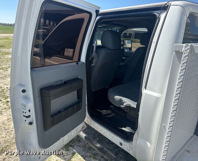 image for item DP6294 2015 Ford F350 Super Duty SuperCrew utility bed pickup truck