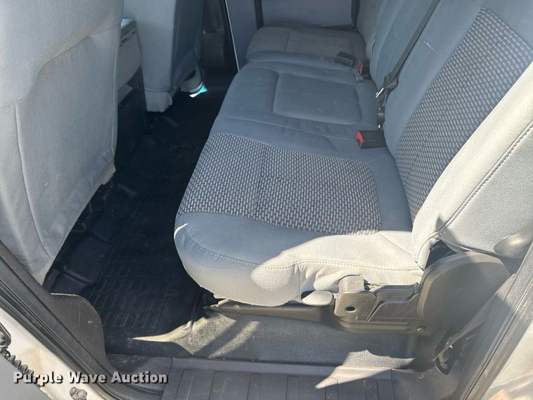 image for item DP6294 2015 Ford F350 Super Duty SuperCrew utility bed pickup truck