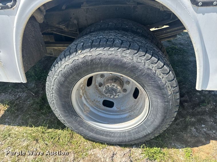 image for item DP6294 2015 Ford F350 Super Duty SuperCrew utility bed pickup truck