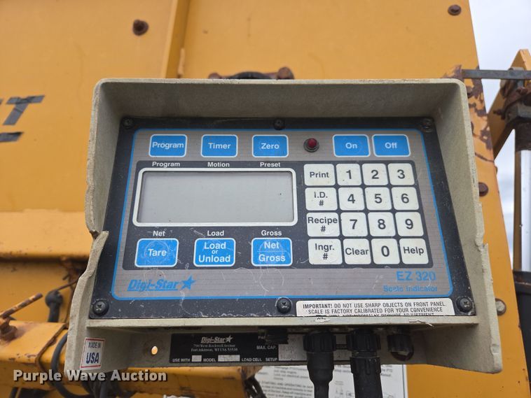 image for item DP6299 Knight 3036 feed mixer