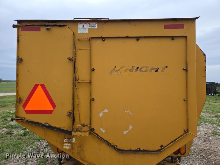 image for item DP6299 Knight 3036 feed mixer