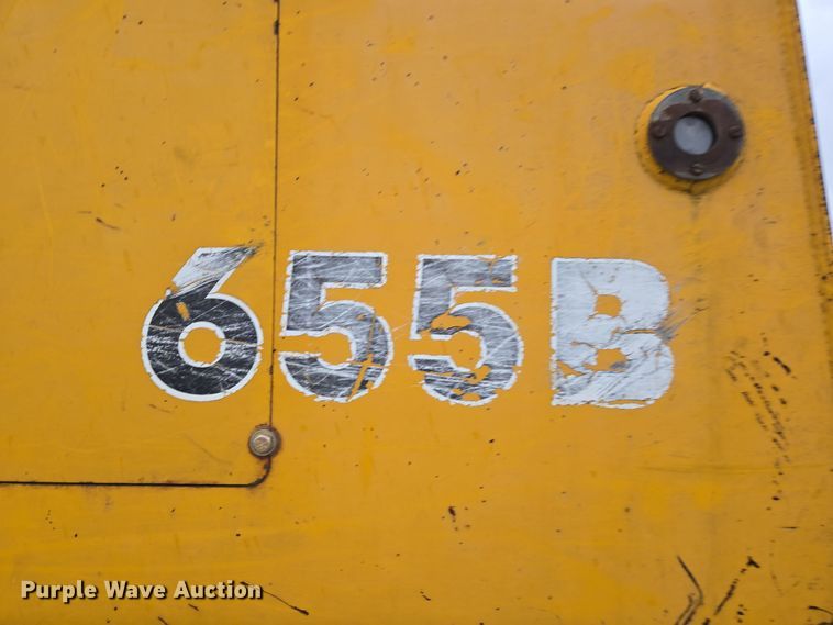 image for item DP6302 1991 John Deere 655B track loader