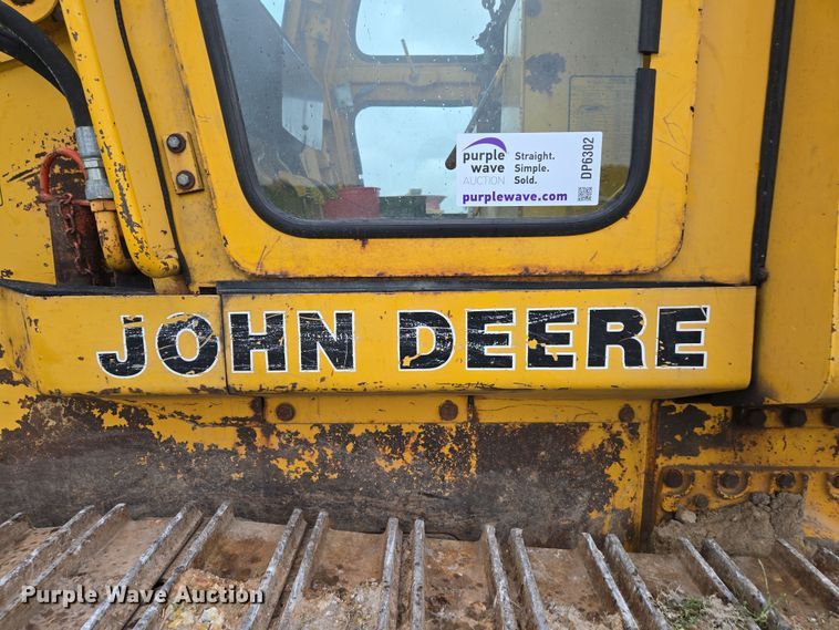image for item DP6302 1991 John Deere 655B track loader