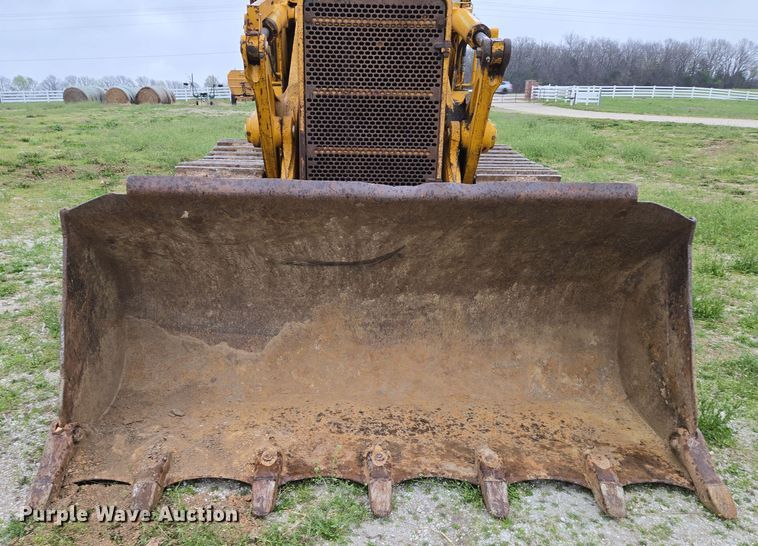 image for item DP6302 1991 John Deere 655B track loader