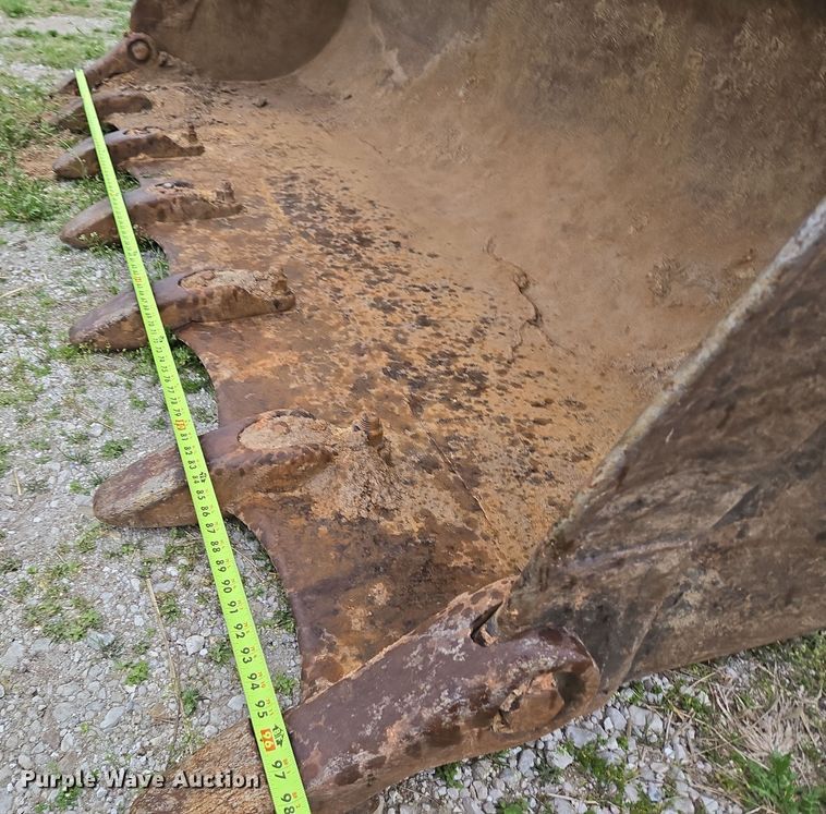 image for item DP6302 1991 John Deere 655B track loader