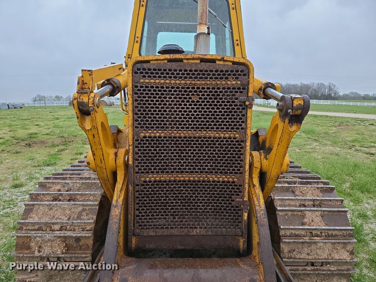 image for item DP6302 1991 John Deere 655B track loader