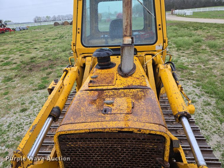 image for item DP6302 1991 John Deere 655B track loader