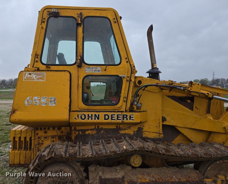 image for item DP6302 1991 John Deere 655B track loader
