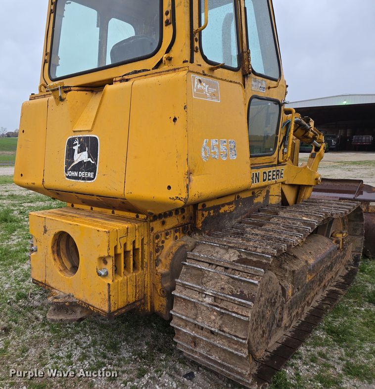 image for item DP6302 1991 John Deere 655B track loader