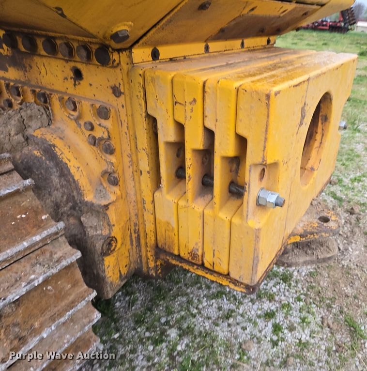 image for item DP6302 1991 John Deere 655B track loader