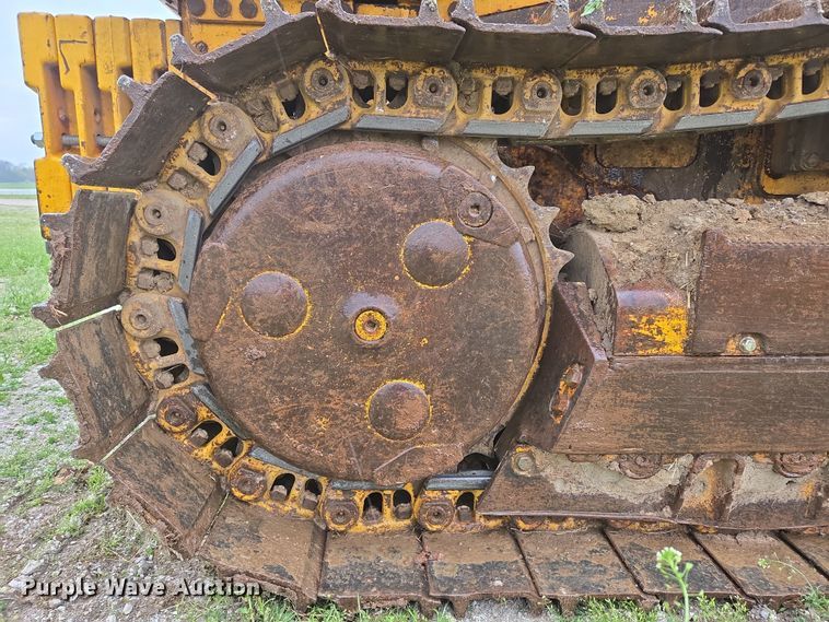 image for item DP6302 1991 John Deere 655B track loader