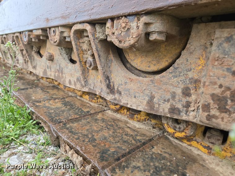 image for item DP6302 1991 John Deere 655B track loader