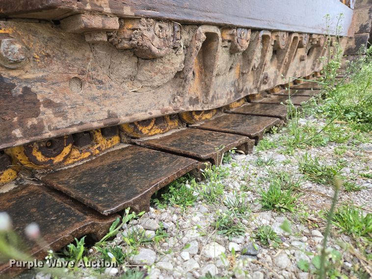 image for item DP6302 1991 John Deere 655B track loader