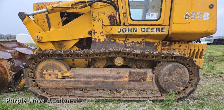 image for item DP6302 1991 John Deere 655B track loader