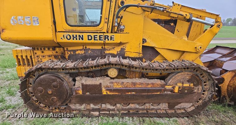 image for item DP6302 1991 John Deere 655B track loader
