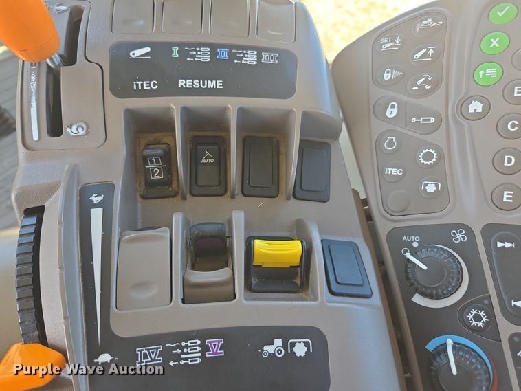 image for item DP6306 2012 John Deere 8285R MFWD tractor