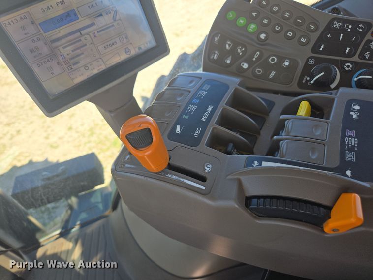 image for item DP6306 2012 John Deere 8285R MFWD tractor