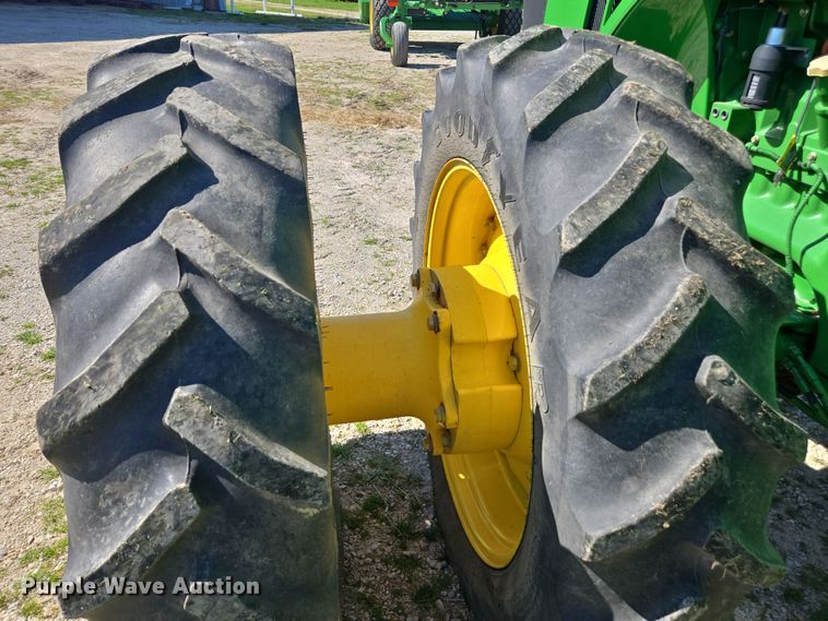 image for item DP6306 2012 John Deere 8285R MFWD tractor