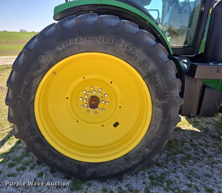 image for item DP6306 2012 John Deere 8285R MFWD tractor