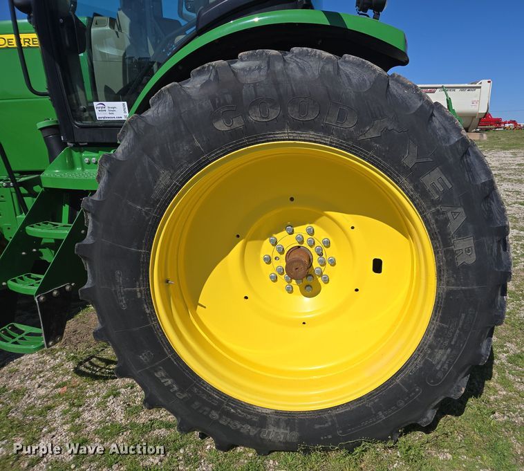 image for item DP6306 2012 John Deere 8285R MFWD tractor