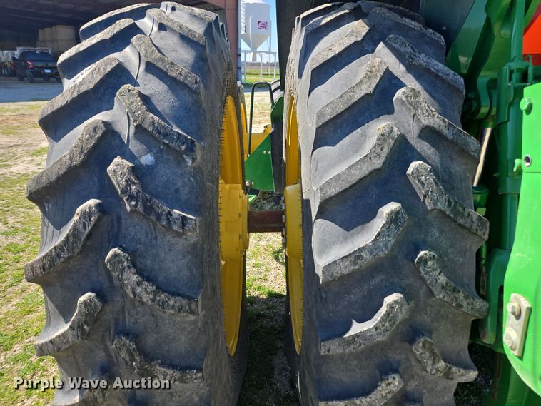 image for item DP6306 2012 John Deere 8285R MFWD tractor