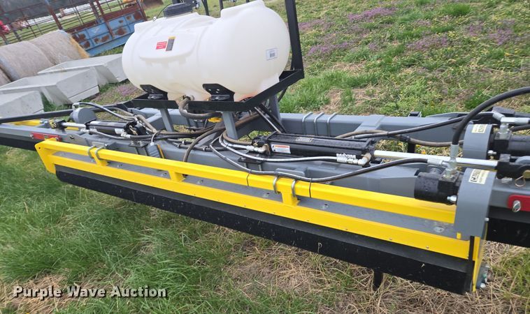 image for item DP6307 Grass Works Manufacturing weed wiper