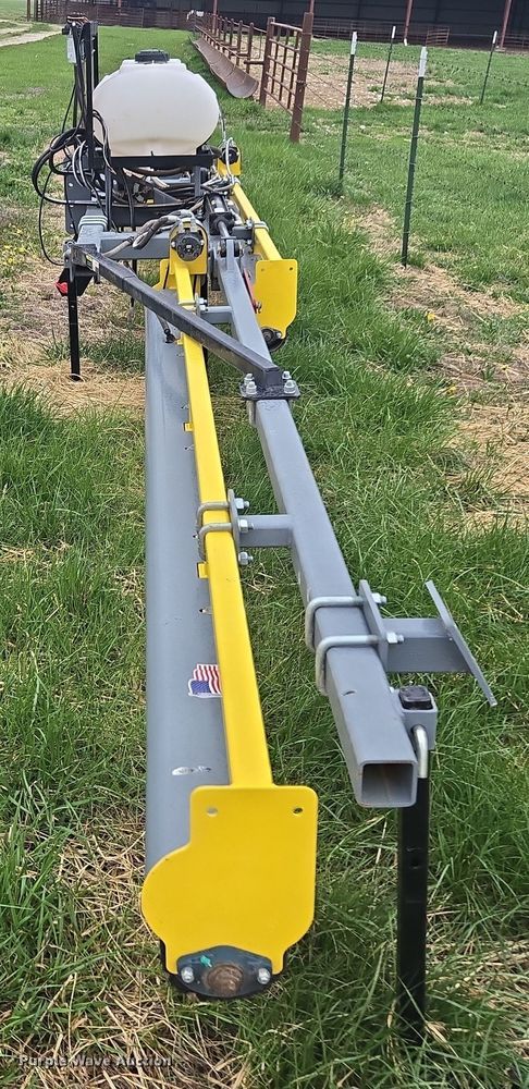 image for item DP6307 Grass Works Manufacturing weed wiper