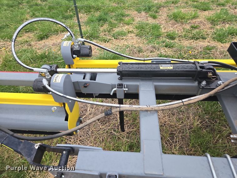 image for item DP6307 Grass Works Manufacturing weed wiper