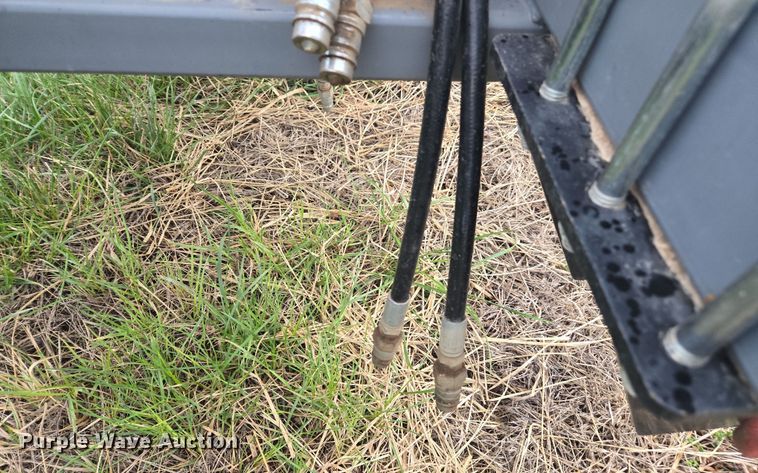 image for item DP6307 Grass Works Manufacturing weed wiper