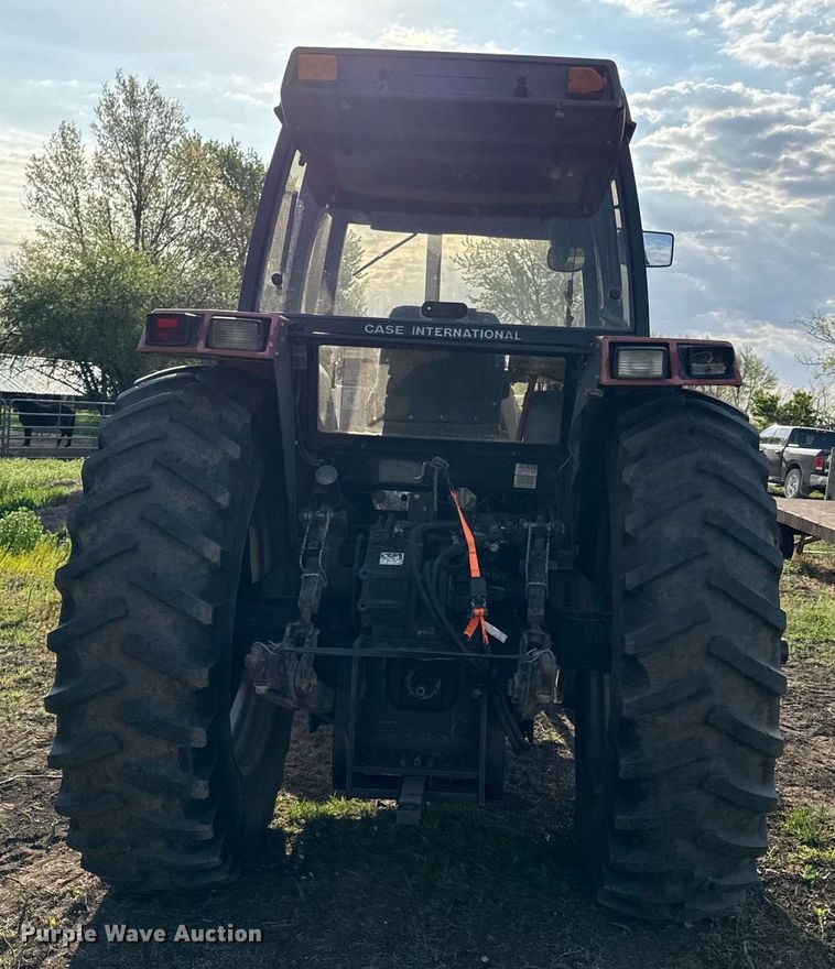image for item DS4263 1992 Case IH 5140 tractor