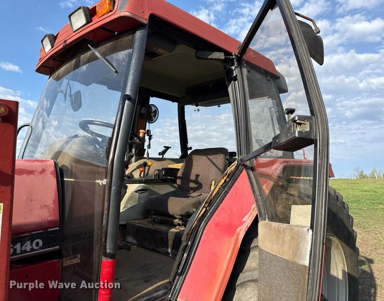 image for item DS4263 1992 Case IH 5140 tractor