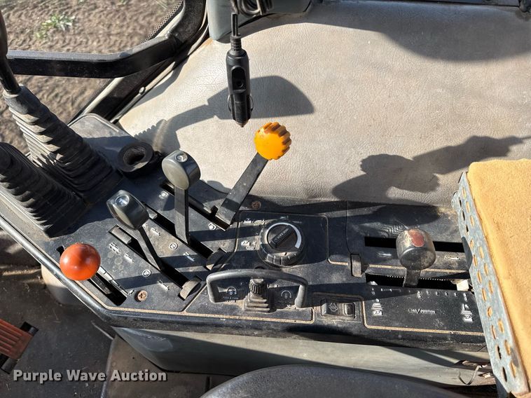 image for item DS4263 1992 Case IH 5140 tractor