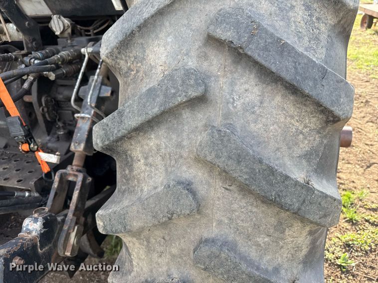 image for item DS4263 1992 Case IH 5140 tractor