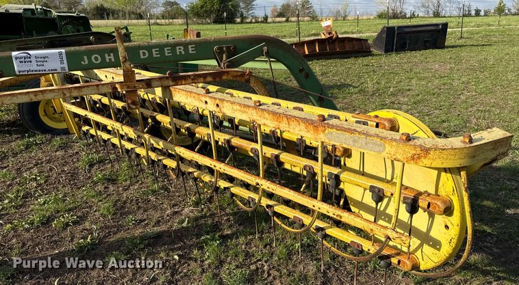 image for item DS4265 John Deere 660 hay rake