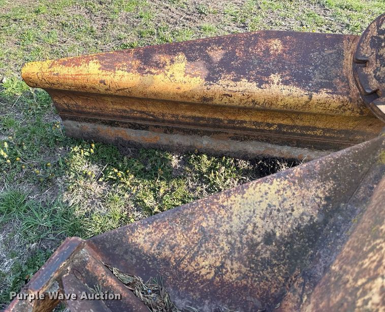 image for item DS4266 96