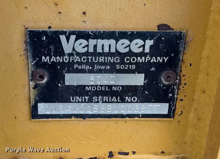 image for item DS4267 1995 Vermeer 504I round baler