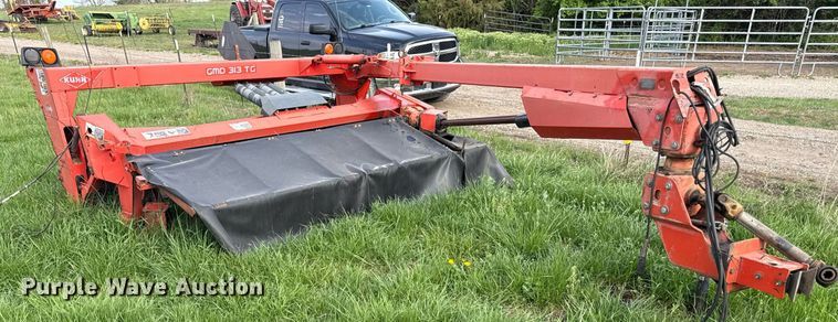image for item DS4269 Kuhn GMD313TG disc mower