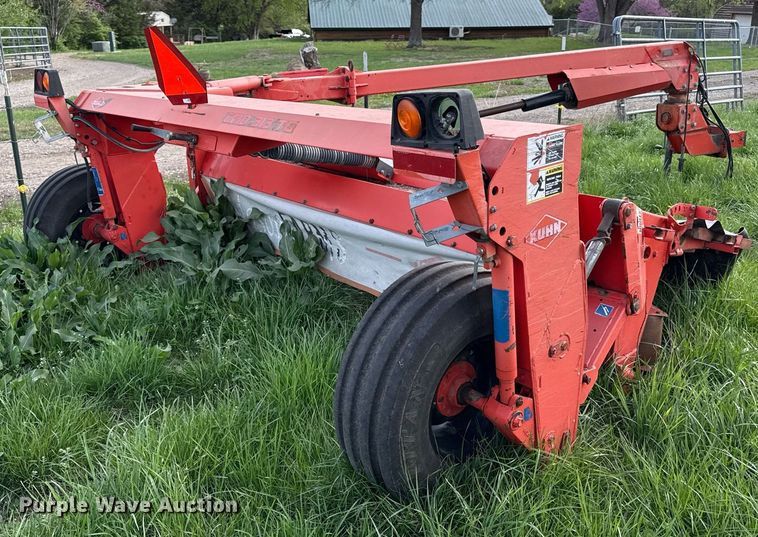 image for item DS4269 Kuhn GMD313TG disc mower