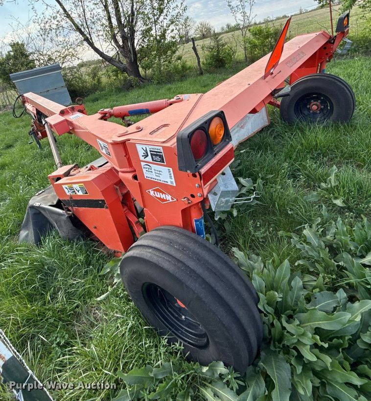 image for item DS4269 Kuhn GMD313TG disc mower